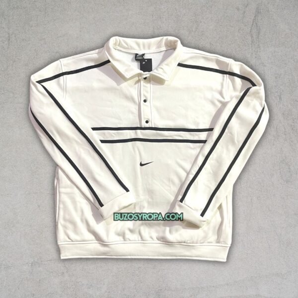 Buzo con cuello polo