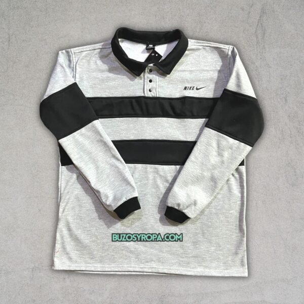 Buzo con cuello polo